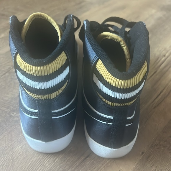 Nike women’s black and gold high tops size 7.5 - Picture 4 of 5